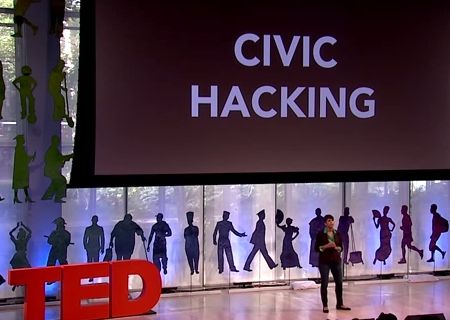 TED - C.Bracy: Gli Hacker buoni sono bravi cittadini